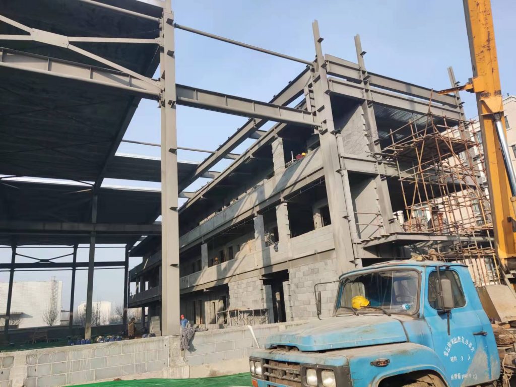 參建聚成利群高端裝備車(chē)間（奧太電氣）